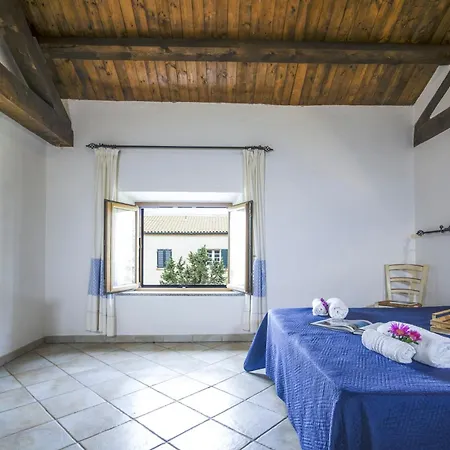Cala Francese - Happy Appartement La Maddalena (Sassari)